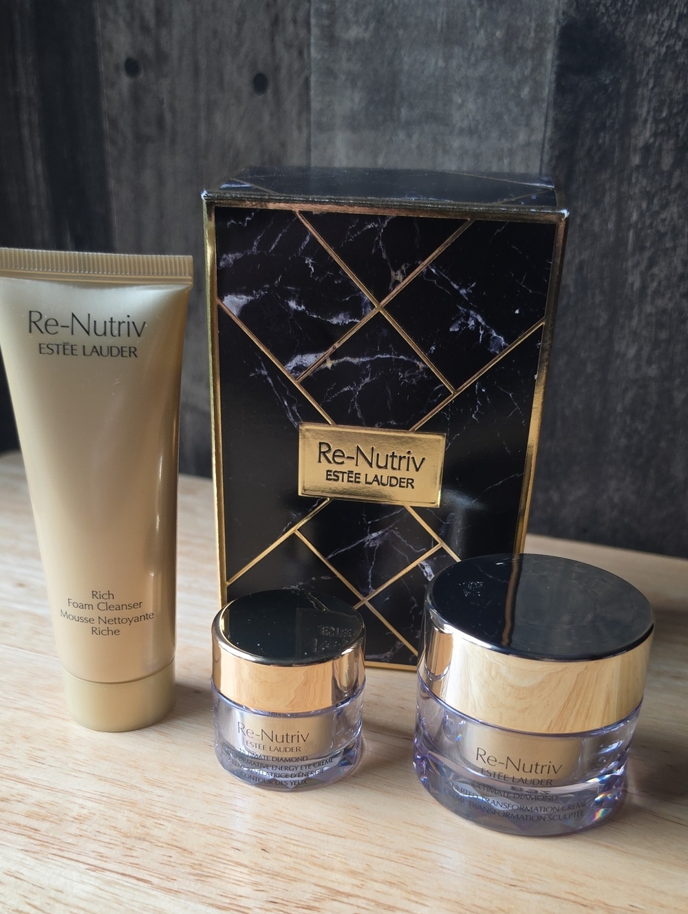 Estee Lauder Re-Nutriv Skincare Set in Gold and Black Packaging